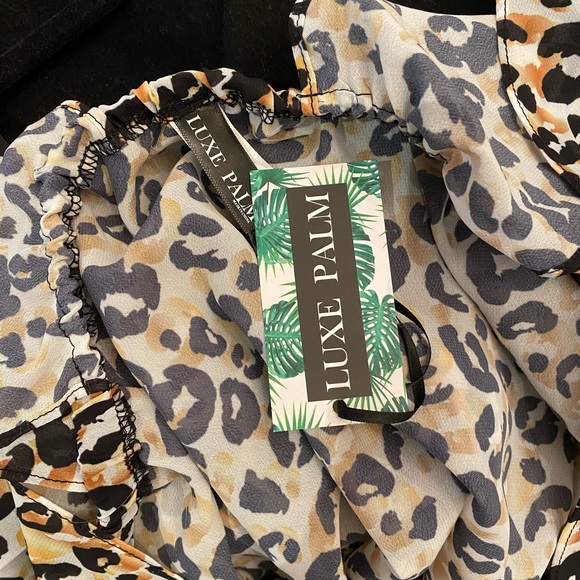 Luxe Palm beach coverup - Picture 8 of 8